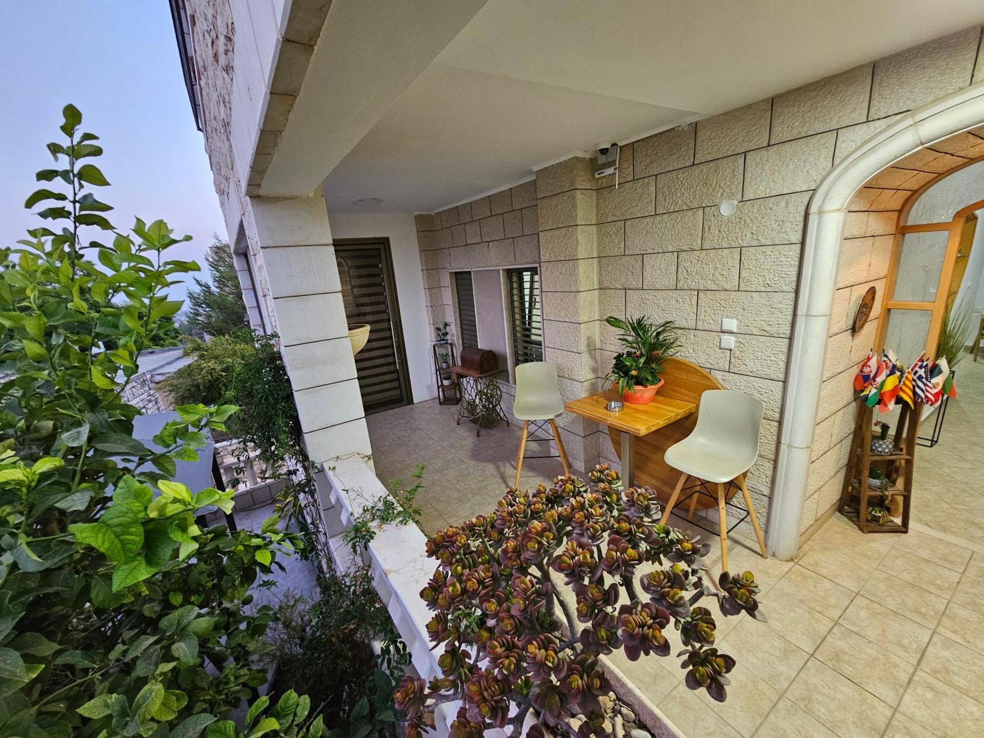 Maria'S Guesthouse - Uphill View Of Nazareth F Exterior foto